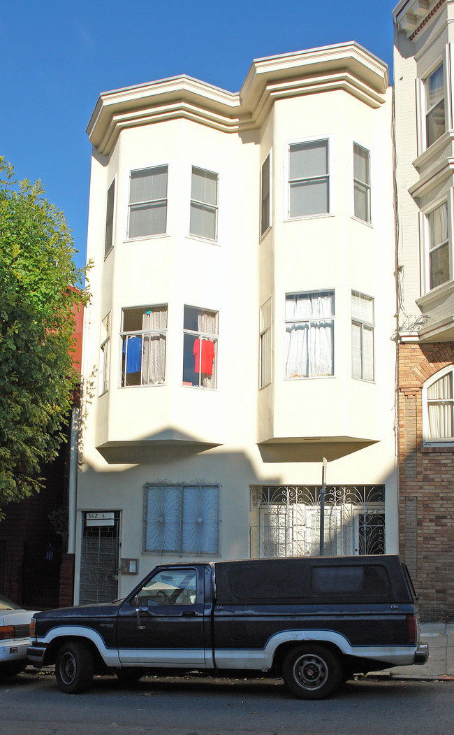 558-562 Filbert St in San Francisco, CA - Building Photo - Building Photo