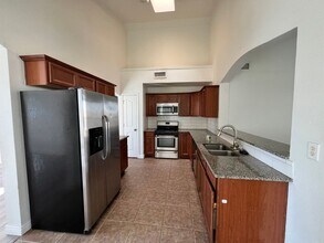 757 Desert Star Dr in Horizon City, TX - Foto de edificio - Building Photo