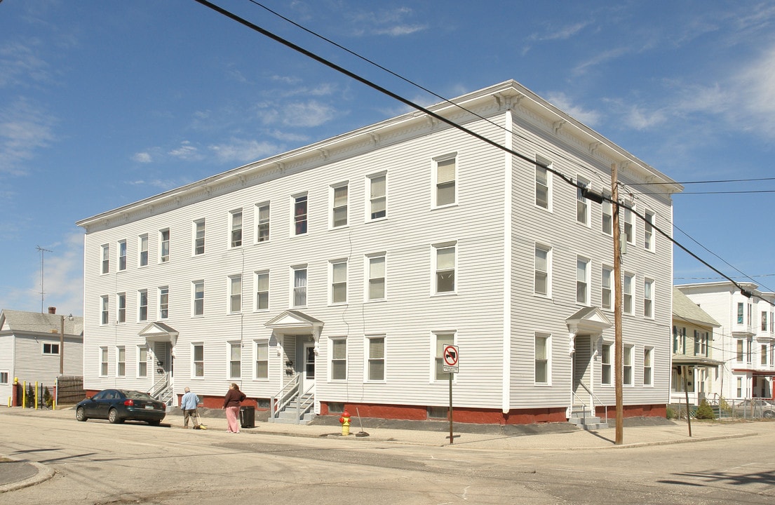 394 Belmont St in Manchester, NH - Foto de edificio