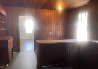 2404 S Walnut St in Pine Bluff, AR - Foto de edificio - Building Photo