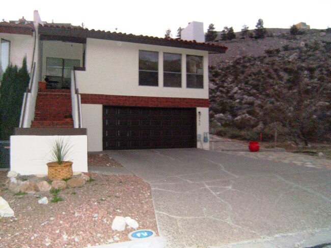 235 Canyon Terrace Dr in El Paso, TX - Building Photo - Building Photo