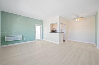 7315 Byron Ave in Miami Beach, FL - Building Photo - Building Photo