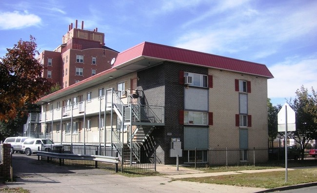 New Lafayette Apartments in Denver, CO - Building Photo - Building Photo