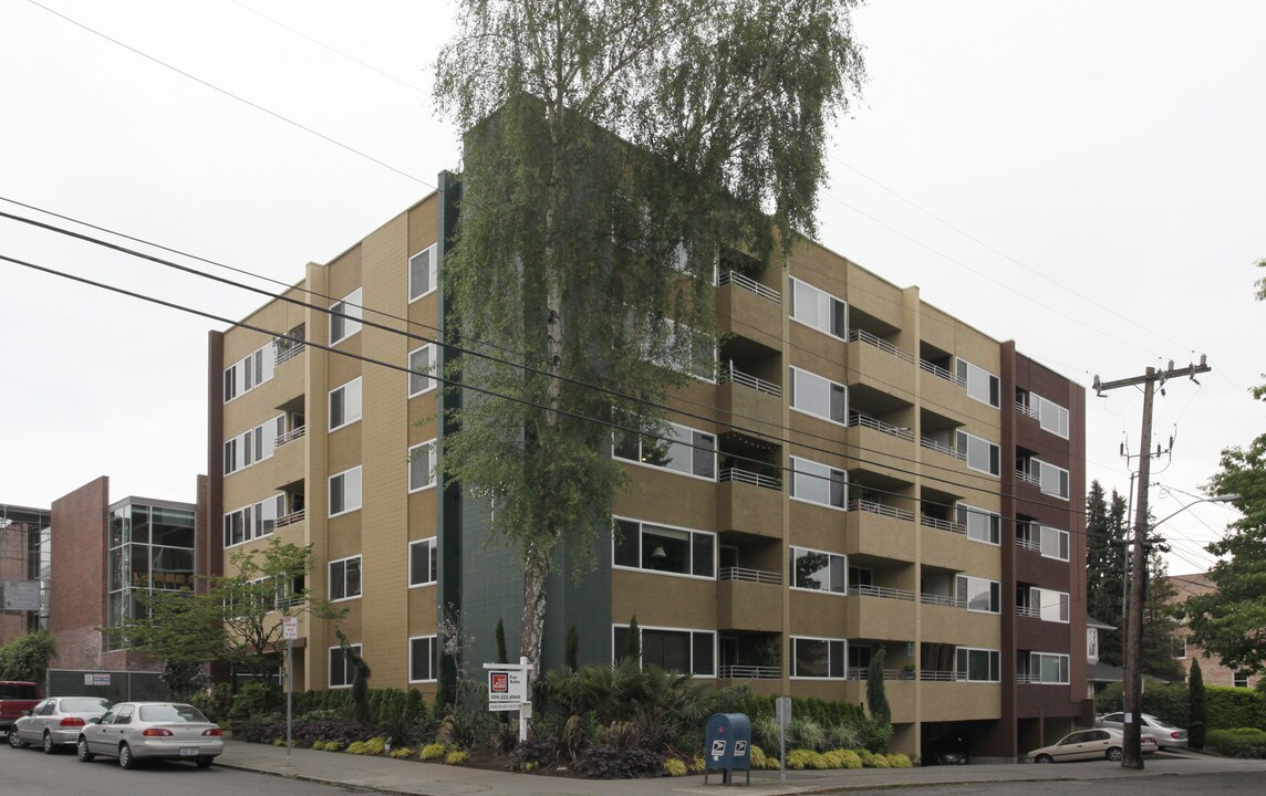 Vertigo in Seattle, WA - Building Photo