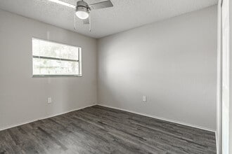 Raven at Park Place in Pinellas Park, FL - Foto de edificio - Interior Photo
