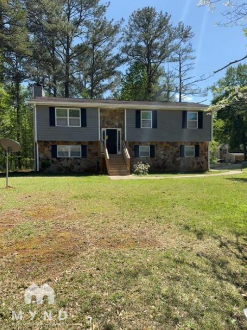 property at 521 Tanbark Pl