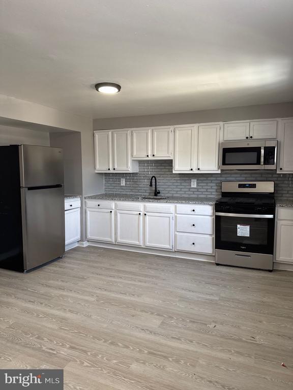 2031 Barry Rd in Dundalk, MD - Building Photo - Building Photo