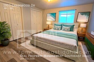 2803 Chasewood Dr in Ammon, ID - Building Photo - Building Photo