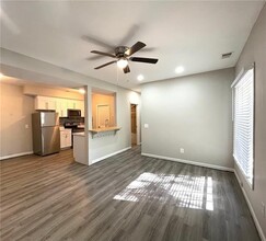 662 Bellemeade Dr SW in Marietta, GA - Building Photo - Building Photo