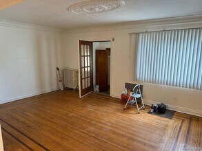 5792 Kensington Ave in Detroit, MI - Building Photo - Building Photo
