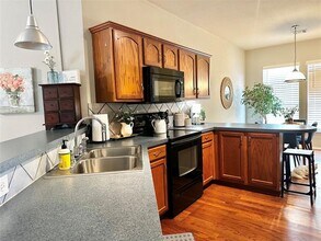 9725 Old Field Dr in McKinney, TX - Foto de edificio - Building Photo