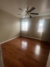 1100 W 39th Pl in Los Angeles, CA - Building Photo - Building Photo