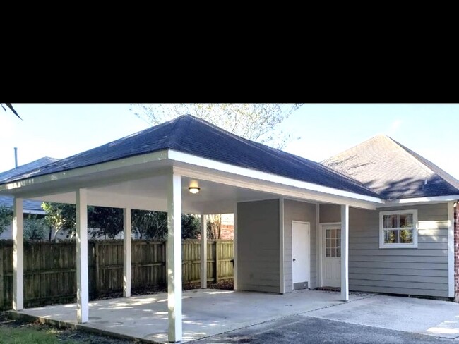 property at 5629 Arialo Dr