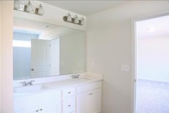 19 Springwood Ln in Dawsonville, GA - Foto de edificio - Building Photo