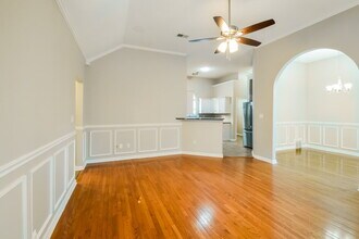 7443 Glennmere Way in Cordova, TN - Building Photo - Building Photo