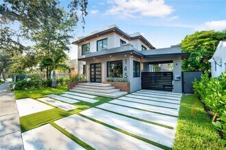 145 NE 49th St in Miami, FL - Building Photo - Building Photo