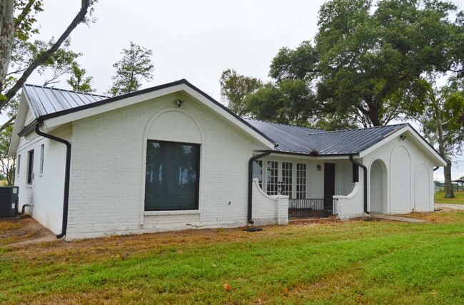 11811 Schmidt Rd in Waller, TX - Building Photo - Building Photo