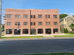 Butternut Crossing in Syracuse, NY - Building Photo - Building Photo