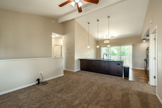 SunSTONE at MarketPlace Apartments in Andover, KS - Building Photo - Interior Photo