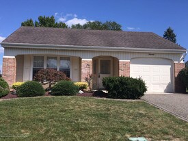 19 Marlow Ave in Manchester Township, NJ - Building Photo