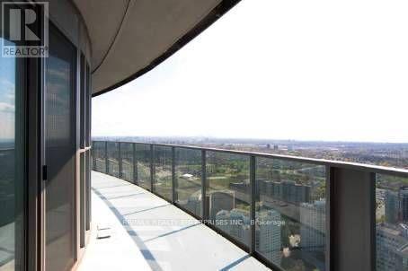 50 Absolute Ave in Mississauga, ON - Building Photo - Building Photo