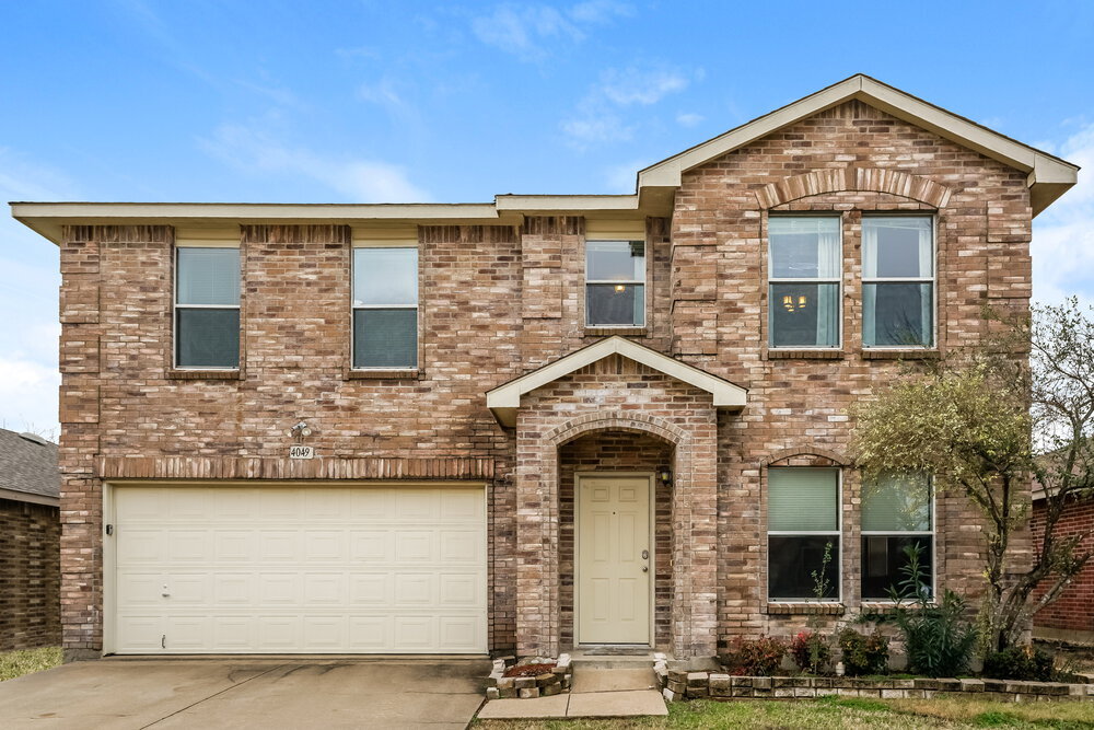 4049 Golden Horn Ln in Fort Worth, TX - Foto de edificio