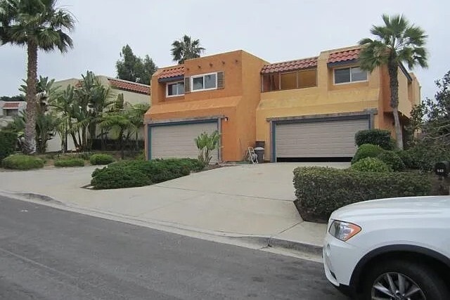 property at 847 Mola Vista Way