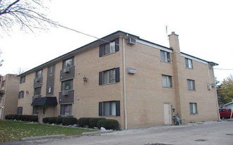 1370 E Washington St Apartments