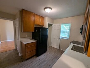 9212 Longridge Dr in St. Louis, MO - Building Photo - Building Photo
