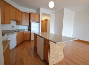 3406 N Sheffield Ave in Chicago, IL - Building Photo - Building Photo