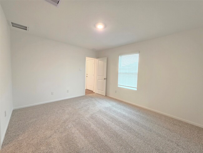 property at 40821 Hawthorne Glades St