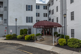 Shore Gate Village Grand Condominium in South Amboy, NJ - Building Photo - Building Photo