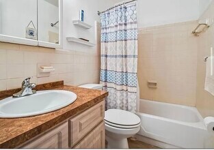 8425 112th St, Unit 203 in Seminole, FL - Building Photo - Building Photo