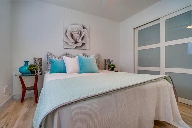 property at 921 Alamitos Ave