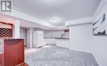 3 Stonebridge Dr in Markham, ON - Building Photo - Building Photo