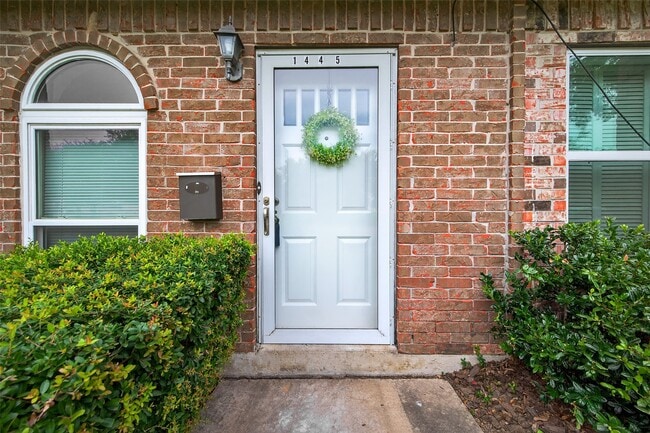 1445 Bonanza Rd in Houston, TX - Building Photo - Building Photo