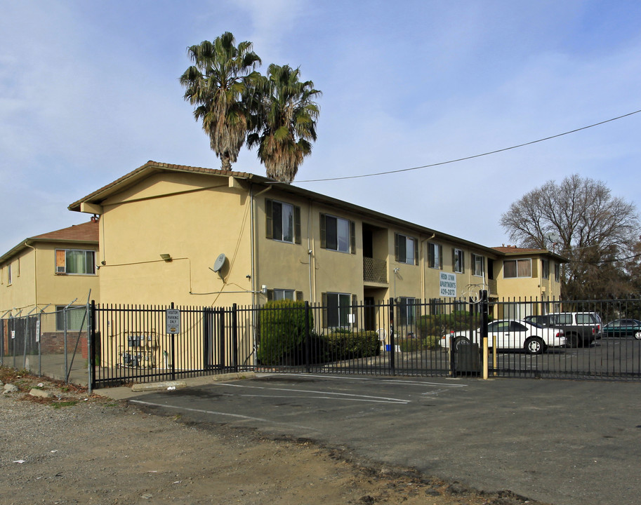 Heidi Lynn Apartments in Sacramento, CA - Foto de edificio