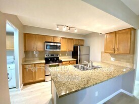 200 E Southern Ave in Tempe, AZ - Building Photo