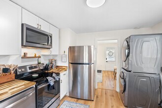 201 Perrymont Ave in Lynchburg, VA - Building Photo - Building Photo