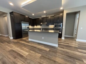 10850 Organic Dr in Las Vegas, NV - Building Photo - Building Photo