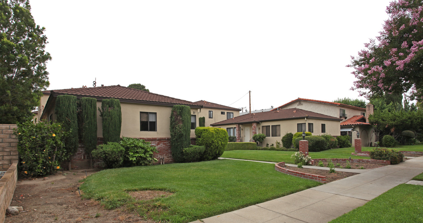 21 Bonita St in Arcadia, CA - Foto de edificio