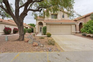 17435 N 46th St in Phoenix, AZ - Building Photo
