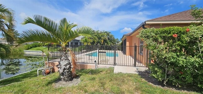 826 SW 32nd Terrace