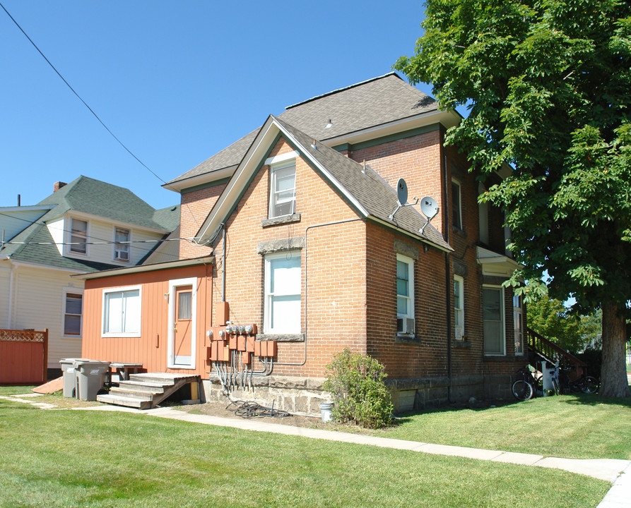 1201 W Washington St in Boise, ID - Building Photo