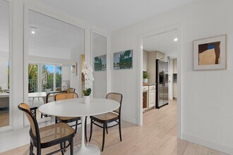 223 Atlantic Ave in Palm Beach, FL - Building Photo - Building Photo