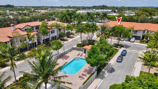 4719 N Prive Cir in Delray Beach, FL - Building Photo - Building Photo