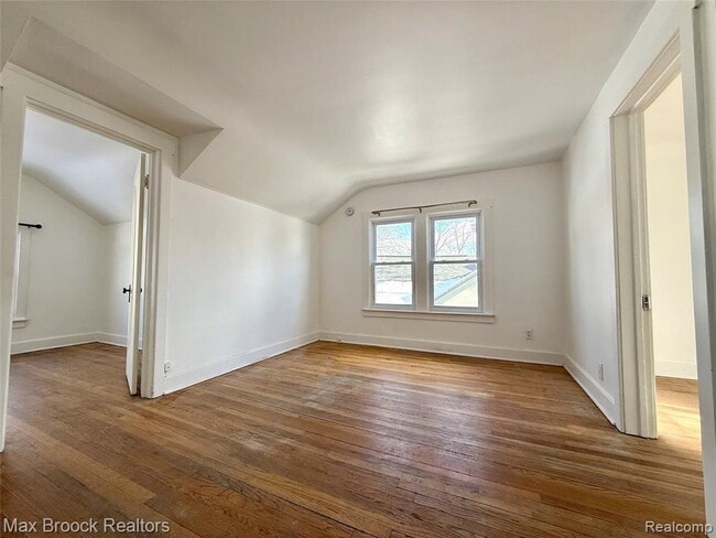 36 E Bernhard Ave in Hazel Park, MI - Building Photo - Building Photo