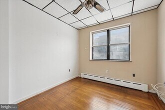 1639 Wolf St in Philadelphia, PA - Building Photo - Building Photo