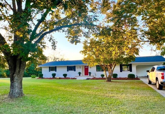 property at 1337 Broad St