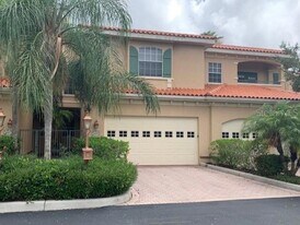 3625 Square W Ln in Sarasota, FL - Building Photo